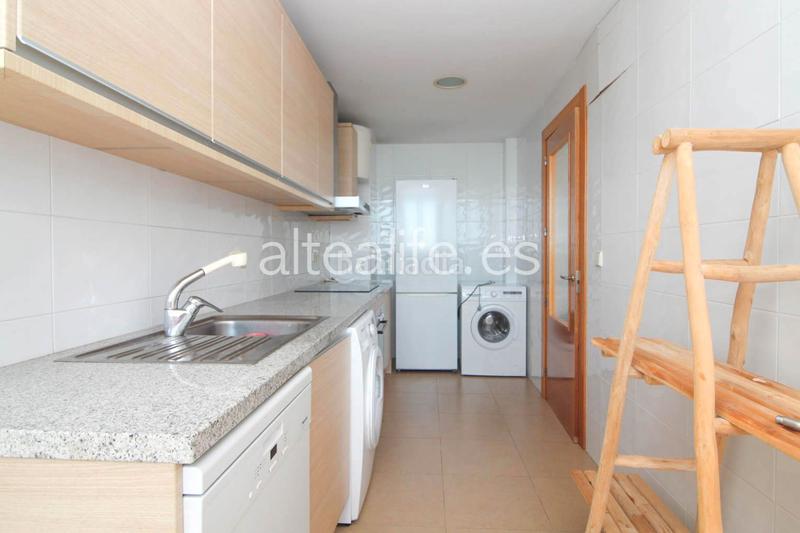 Foto 94b14665-862b-4c34-ab68-f01b870c9521. Alquiler apartamento  con vistas al mar en la zona del puerto en Altea