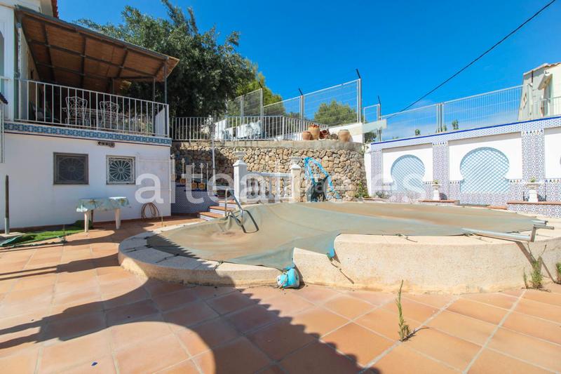 Foto 9ad991af-de55-4cea-960b-e97db95120ae. Xalet amb calefacció aparcament piscina a Altea ciudad Altea