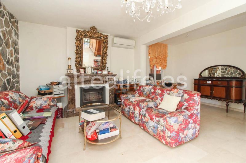 Foto a18ea17d-6041-4aec-b24d-40cc38ec3196. Xalet amb calefacció aparcament piscina a Altea ciudad Altea