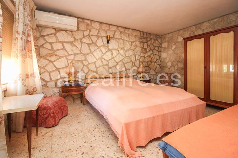 Foto e27332f1-989a-4ca4-b578-7b351966b211. Xalet amb calefacció aparcament piscina a Altea ciudad Altea