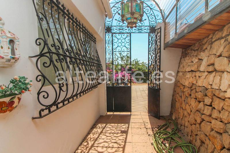 Foto eef90d29-a590-4e9c-a4fe-d162e085c27b. Xalet amb calefacció aparcament piscina a Altea ciudad Altea