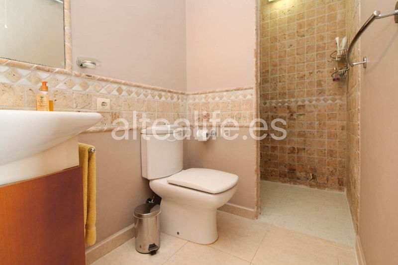 Foto 4f889b86-16a4-4716-98ad-5b2a9f670049. Xalet amb calefacció aparcament piscina a Altea hills Altea