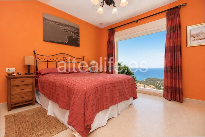 Foto 671dd160-1429-4847-b8a1-23cef46ac8f4. Xalet amb calefacció aparcament piscina a Altea hills Altea