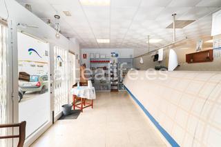 Pas-de-porte Local commercial  Carrer la trompa. Traspaso de local comercial de 140 m2 en la zona de garganes