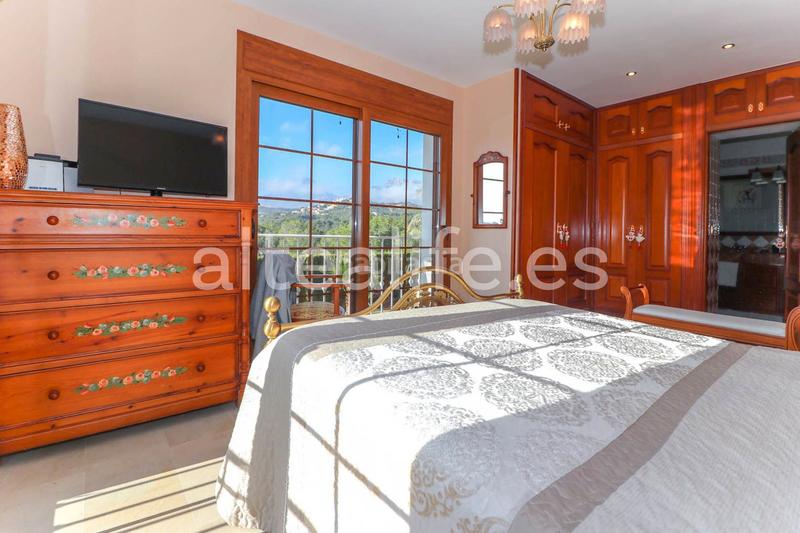 Foto 853e6398-ab2e-47d3-9715-ca5f7ffc6b4c. Xalet amb calefacció piscina a El Tossal-Bello Horizonte Nucia (la)