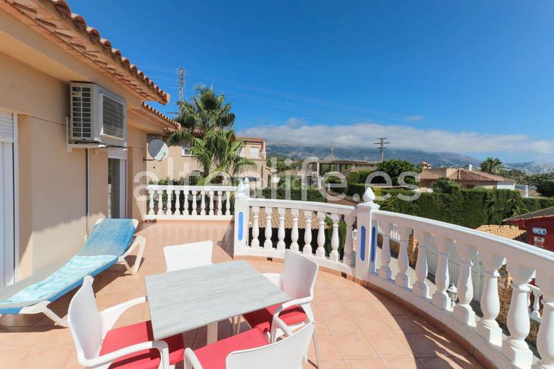 Foto 085744d3-1144-4686-b00c-ea486ae952b1. Xalet amb calefacció aparcament piscina a San Rafael - Nucia Park Nucia (la)