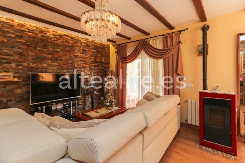 Foto 0b2c2738-4d71-4a84-9eb8-132286c02e74. Xalet amb calefacció aparcament piscina a San Rafael - Nucia Park Nucia (la)