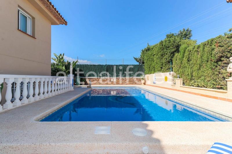 Foto 2a5760fd-7524-440f-aacc-600a060b4d97. Xalet amb calefacció aparcament piscina a San Rafael - Nucia Park Nucia (la)
