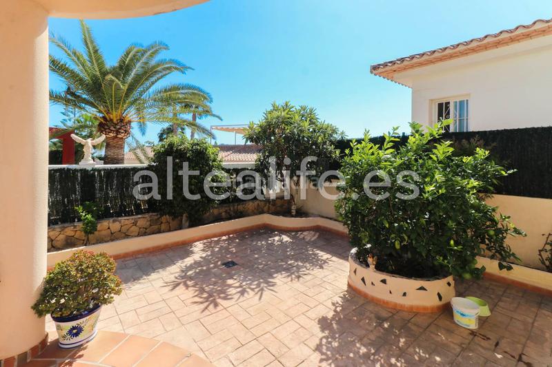 Foto 795b55e5-9c98-4577-8b17-bdceaa00e9b4. Xalet amb calefacció aparcament piscina a San Rafael - Nucia Park Nucia (la)