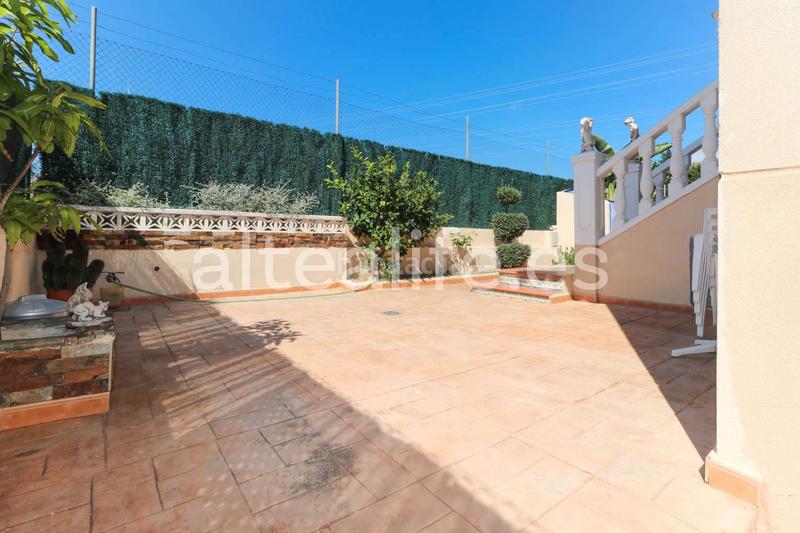 Foto 9d47ac0b-b040-49ae-a7a5-8aed786411ea. Xalet amb calefacció aparcament piscina a San Rafael - Nucia Park Nucia (la)