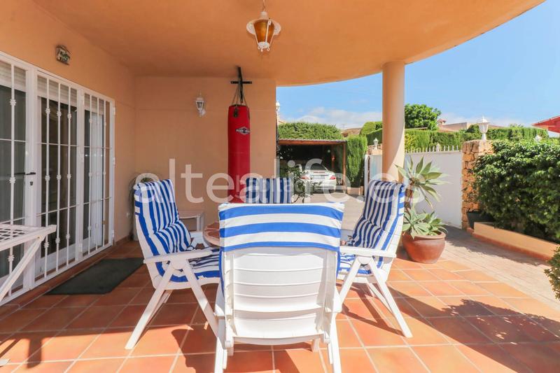 Foto d9c59c77-16c3-49f2-bd56-1a241113345c. Xalet amb calefacció aparcament piscina a San Rafael - Nucia Park Nucia (la)