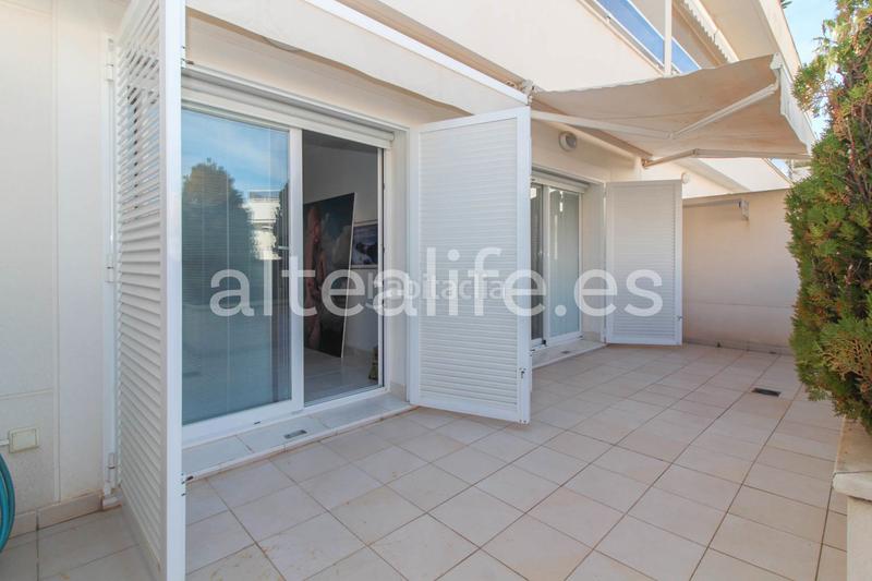 Foto d56ff73e-86e7-4bce-8c2d-3ec470ac7fdc. Duplex con riscaldamento parcheggio piscina in Altea ciudad Altea