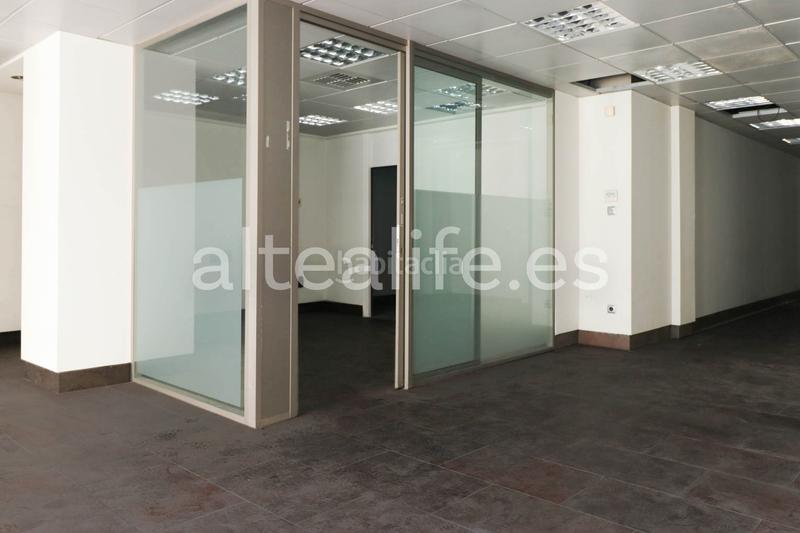 Foto 54384d53-54b1-44b7-975b-ea28b6bb78d9. Alquiler local comercial  reformado de 195 m2 en el centro en Altea