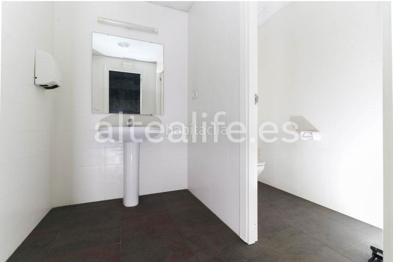 Foto 6b383192-6ce7-4d66-9970-417f1456d311. Alquiler local comercial  reformado de 195 m2 en el centro en Altea