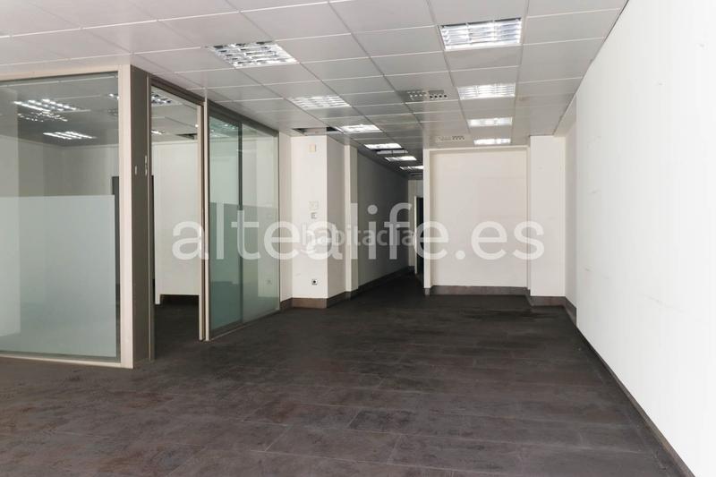 Foto 7cceee11-8712-4450-8534-e04323c906aa. Alquiler local comercial  reformado de 195 m2 en el centro en Altea