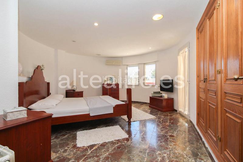 Foto 1ae3b6e6-184c-42db-9c56-f4cb8bed7516. Chalet avec cheminée parking piscine dans Montebello - Nou Espai Nucia (la)