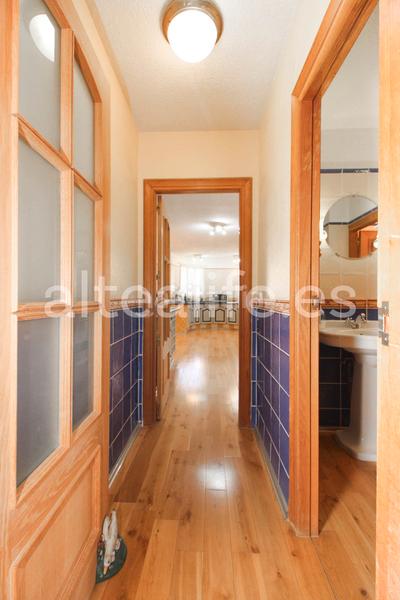 Foto 28c5527b-a01f-4e94-a04d-21651b21c6d9. Chalet avec cheminée parking piscine dans Montebello - Nou Espai Nucia (la)