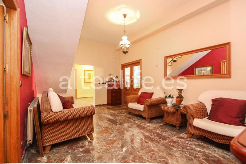 Foto 2f87f3c8-ec1a-4b84-b54d-c783460a587e. Chalet avec cheminée parking piscine dans Montebello - Nou Espai Nucia (la)