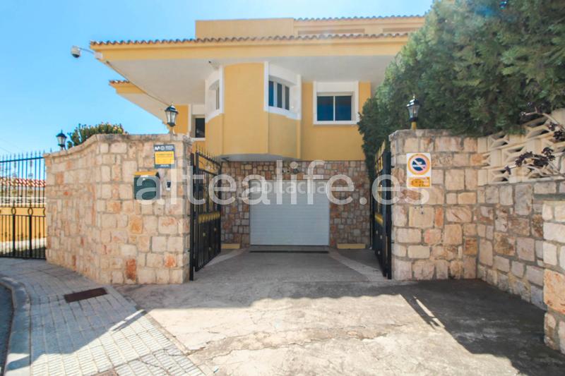 Foto 47033517-3c81-4ef6-ba19-ae1bfde40003. Chalet avec cheminée parking piscine dans Montebello - Nou Espai Nucia (la)