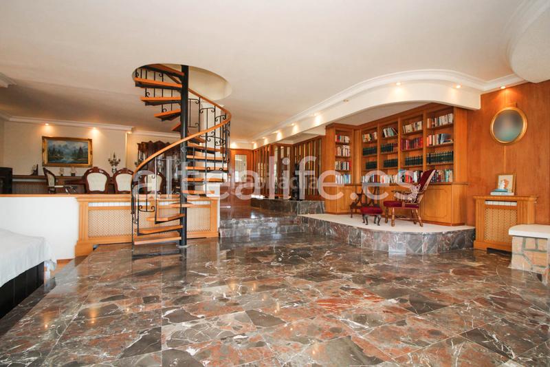 Foto 59c75937-8ea4-40c6-88c0-55c3221b46a7. Chalet avec cheminée parking piscine dans Montebello - Nou Espai Nucia (la)