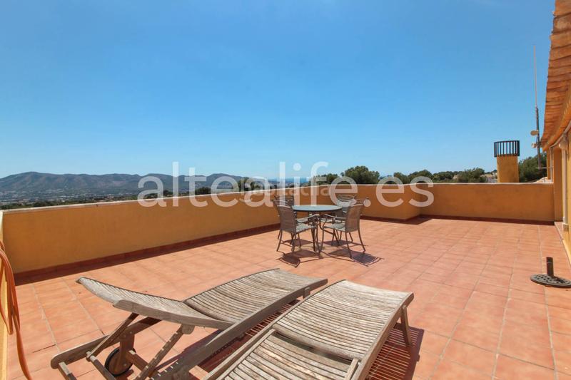 Foto 59f0cce9-0eb3-40a1-b82b-cf7f2c607df1. Chalet avec cheminée parking piscine dans Montebello - Nou Espai Nucia (la)