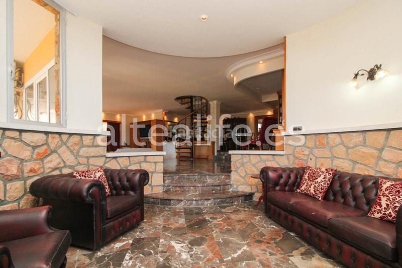 Foto 635cc5d0-3b9d-4249-aa22-6b711b3c94d8. Chalet avec cheminée parking piscine dans Montebello - Nou Espai Nucia (la)