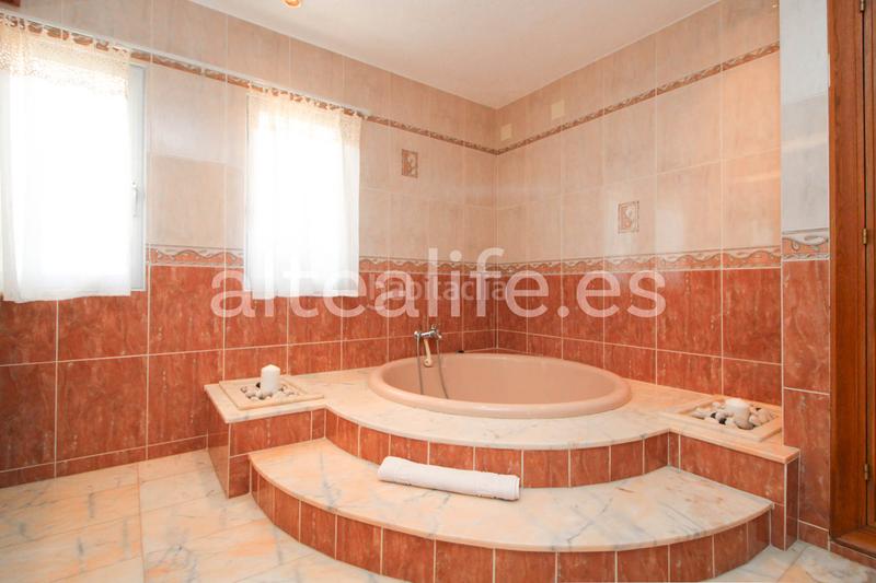 Foto 89ddeab6-5150-4b28-8bb6-a69ebdeb4f6f. Chalet avec cheminée parking piscine dans Montebello - Nou Espai Nucia (la)