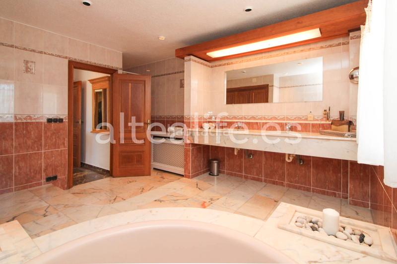 Foto cc3bfc88-c569-42d8-b240-1c0d66ff4fac. Chalet avec cheminée parking piscine dans Montebello - Nou Espai Nucia (la)