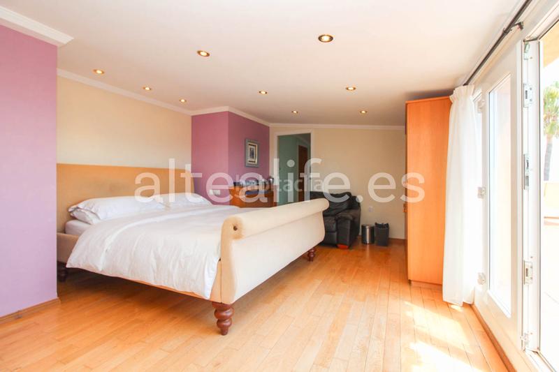 Foto d5442aa4-c934-4024-a69d-654658024415. Chalet avec cheminée parking piscine dans Montebello - Nou Espai Nucia (la)