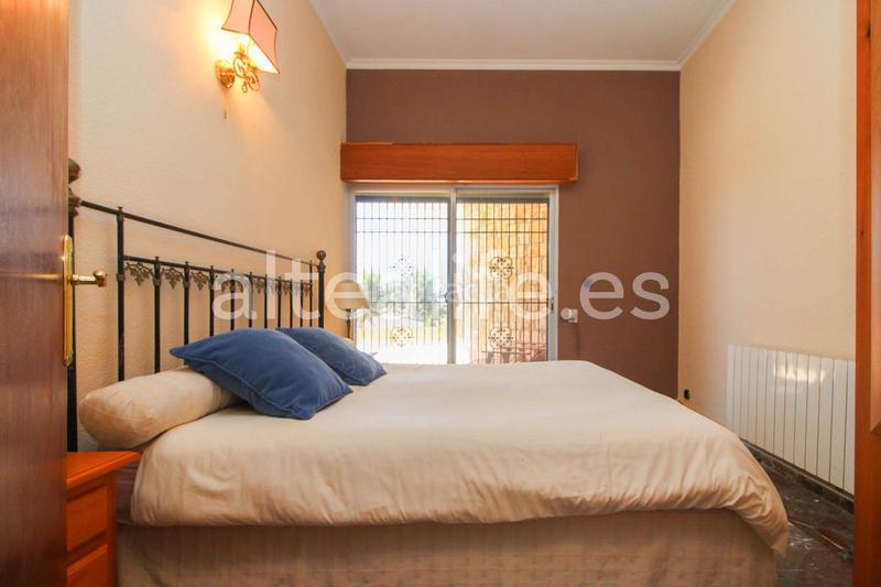 Foto f3fa579a-803c-4a15-bb88-6d482afec710. Chalet avec cheminée parking piscine dans Montebello - Nou Espai Nucia (la)