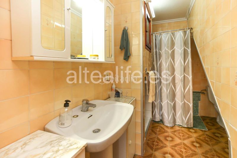 Foto 04b712aa-0679-4fa1-ad41-a67ea8e2dc72. Masia amb xemeneia a Altea ciudad Altea