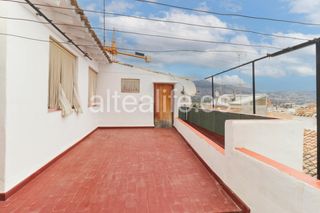 Country house  Carrer sant vicent. Casa de pueblo con terraza en la zona del casco antiguo