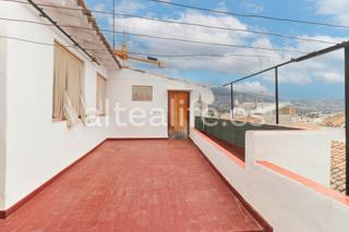 Mas  Carrer sant vicent. Casa de pueblo con terraza en la zona del casco antiguo