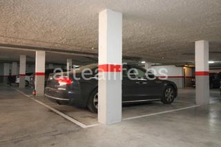 Parking voiture  Carrer menut. Plaza de garaje en esquina de 15 m2 en la zona de piteres