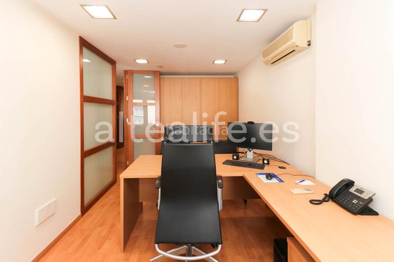 Foto 59820f63-651c-4626-bf51-716aac22ec0c. Alquiler local comercial  con oficinas en el centro en Altea