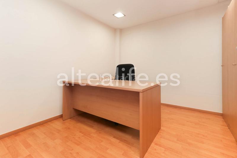 Foto e75f5148-ecf3-4961-8f4e-4dfb74a56d55. Lloguer local comercial a Altea ciudad Altea