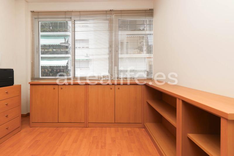 Foto beef3501-0b18-4726-8513-9e45b4c791b0. Miete geschäftsraum in Altea ciudad Altea