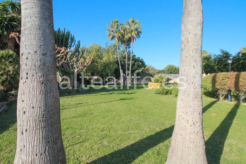 Foto 359ea350-bd85-4851-b2b8-6f3ebfb3a595. Attico con parcheggio piscina in Altea ciudad Altea