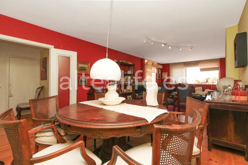 Foto 49aadff5-5e48-42d9-8133-acdd33892d9c. Attico con parcheggio piscina in Altea ciudad Altea