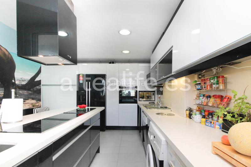 Foto 6d3257d0-2bb6-4c7a-b761-f7beb0f0ff1c. Attico con parcheggio piscina in Altea ciudad Altea