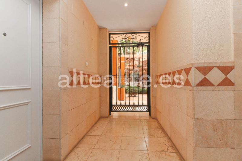 Foto 95302d0b-a16b-4e4d-8e10-af65405322e3. Apartamento lujoso apartamento hills: espacio y vistas panorámicas en Altea