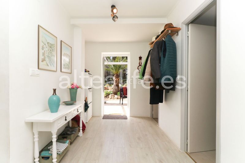 Foto 1b69728b-b455-41fd-8d88-fd632875b1b0. Casa amb xemeneia aparcament piscina a Altea la vella Altea