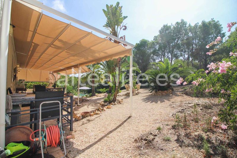 Foto 4d1dc72a-5bb4-4068-8a15-ba7c662b9c93. Casa amb xemeneia aparcament piscina a Altea la vella Altea