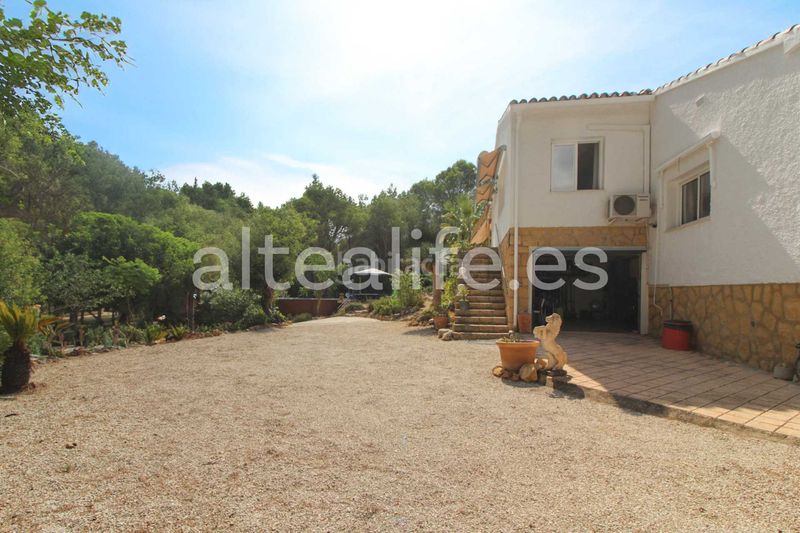 Foto 67b8c42f-c637-43ca-a7b8-8293e0e5761d. Casa amb xemeneia aparcament piscina a Altea la vella Altea