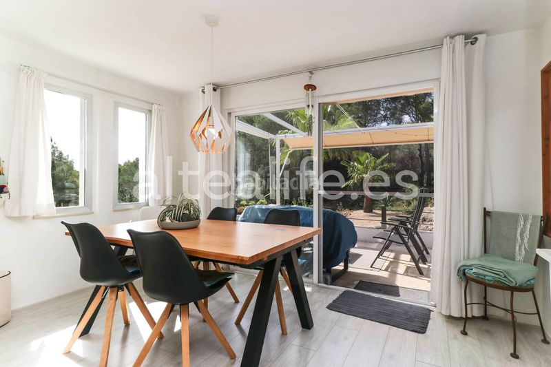 Foto 6b536cf6-8ff7-4aba-8b5f-498e90cc3618. Casa amb xemeneia aparcament piscina a Altea la vella Altea