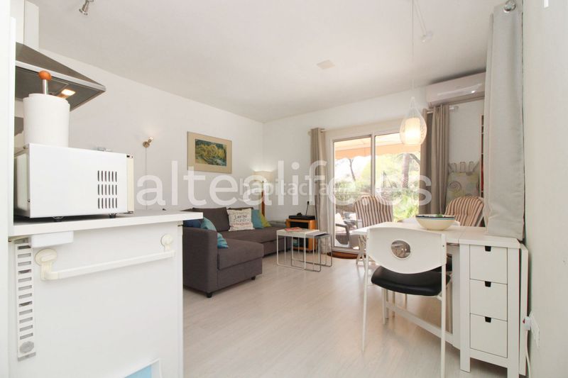 Foto 852c8210-4e20-43a9-a81a-548e0c4a7111. Casa amb xemeneia aparcament piscina a Altea la vella Altea