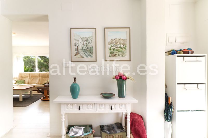 Foto b69f75c5-fee7-46d0-abf4-6e8ed03e1cf5. Casa amb xemeneia aparcament piscina a Altea la vella Altea