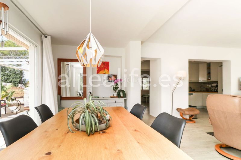 Foto b71e2007-f11a-4a2d-8874-454919b68641. Casa amb xemeneia aparcament piscina a Altea la vella Altea