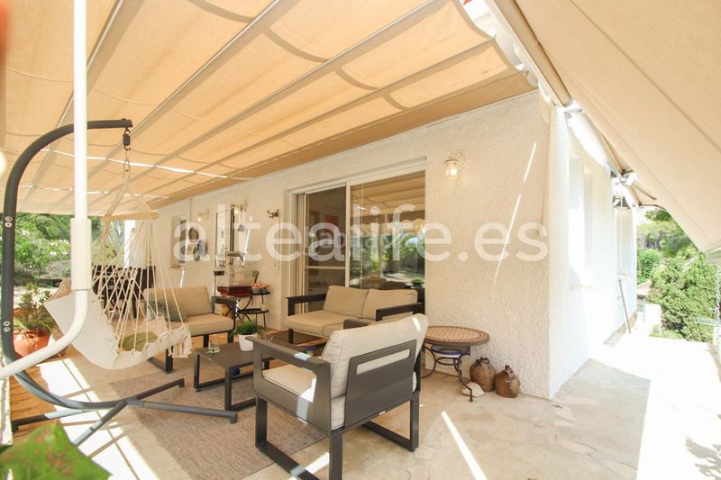 Foto e8bc73d9-907b-4432-89e3-34ba13d49746. Casa amb xemeneia aparcament piscina a Altea la vella Altea
