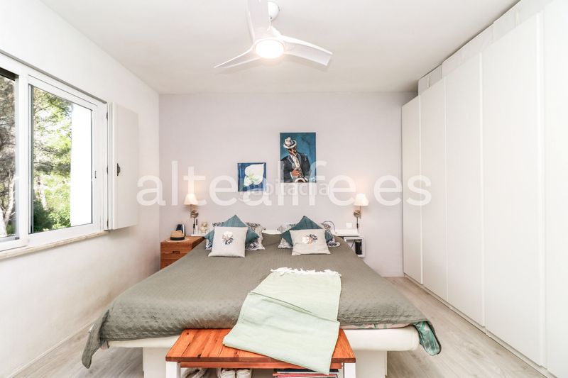 Foto fd98f367-20b7-437e-ada7-23e03f2e99cc. Casa amb xemeneia aparcament piscina a Altea la vella Altea